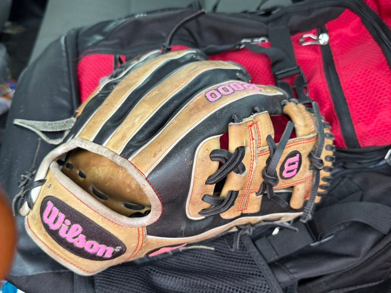 Wilson A2000 RH Baseball Glove 11.5" (Used)