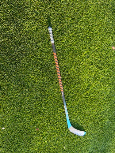 Youth Warrior Covert QRE 40 Right Handed Hockey Stick W88 (Used)