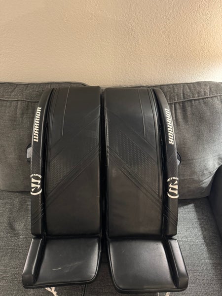 34" Warrior Ritual g6 Goalie Leg Pads (Used)