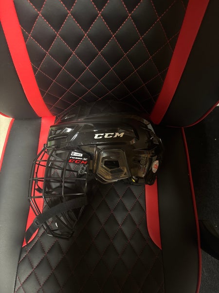 Medium CCM Tacks 210 Helmet (Used)