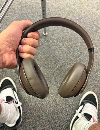 Beats Headphones Studio Pro Brown