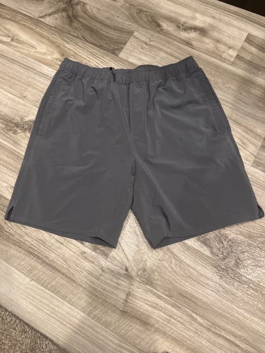 Gray Medium Men's Bauer Shorts (Used)