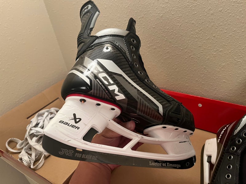 CCM AS-V Pro Hockey Skates Regular Width 7 (Almost New)