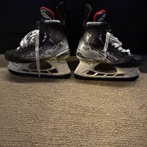 Bauer Vapor Hyperlite Skates size 4
