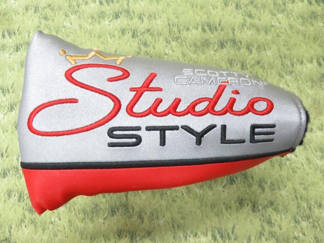 NEW * Cameron STUDIO STYLE MID MALLET Putter Headcover
