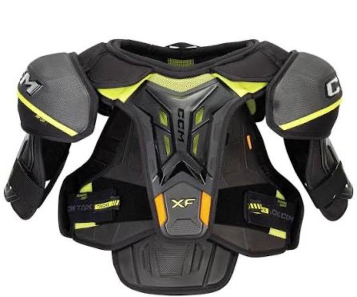 Medium Senior CCM Tacks Shoulder Pads (Worn Twice)