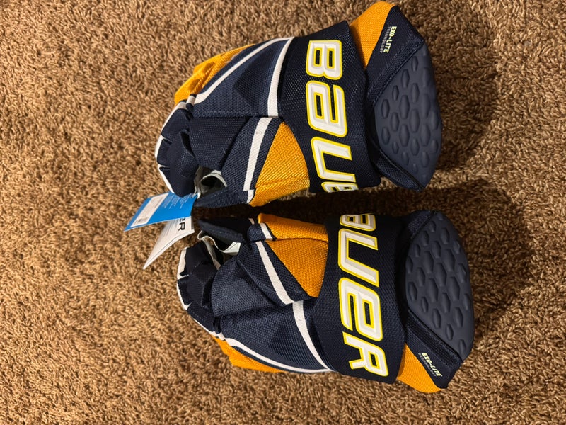Bauer Vapor Hyperlite Gloves 14" (New)