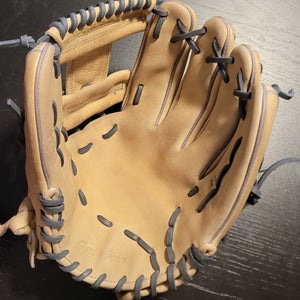 Infield RH 44 Pro Signature Series Baseball Glove 11.75" (Used)