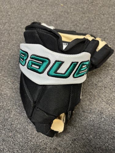 Bauer Vapor Pro Team Gloves 13" (Used)