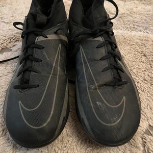 Black 4Y (Big Kids / Youth) Nike Phantom Soccer Firm Ground Cleats (Used)