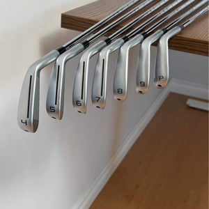 TaylorMade P-790 Right Handed Iron Set
