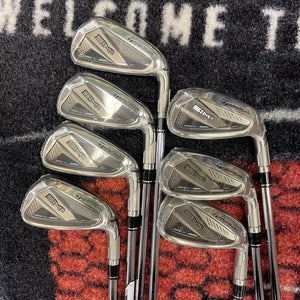 TaylorMade SIM2 MAX Right Handed Iron Set (7 Clubs) #5 - #9, PW, GW