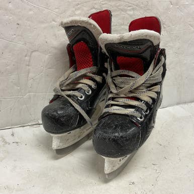 Used Bauer VAPOR X900 Youth Hockey Skate Youth 13.0 11855-S000192083