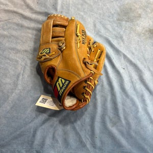 Brown Mizuno Professional model RH Outfield Baseball Glove 12.5" (Used)