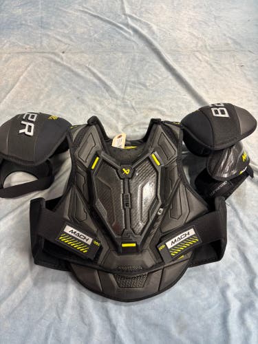 Large Intermediate Bauer Supreme Mach Shoulder Pads (Used)