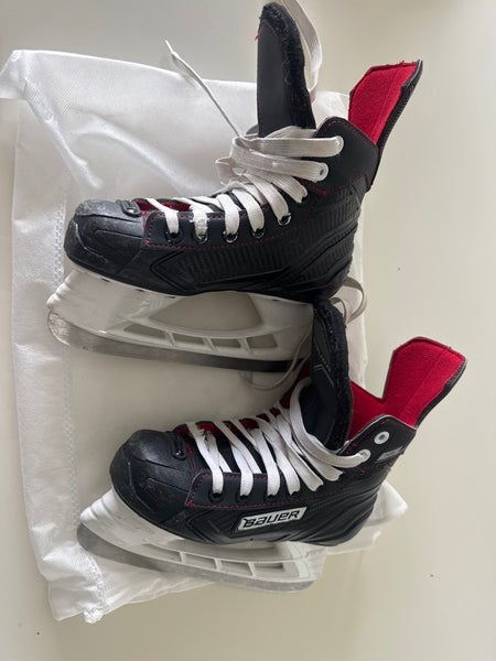 2018 Bauer Ns Hockey Skates Size 1.5 (Used)