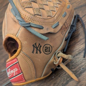Rawlings Paul O'neil New York Yankee Signature Series - RBG67 12.5 - Unique Commemorative Glove