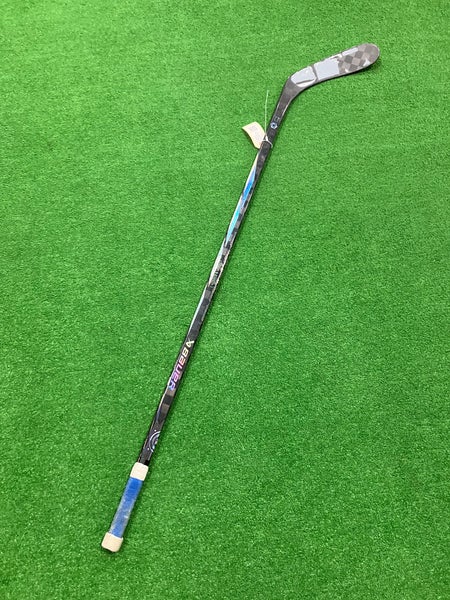 Junior Bauer Proto-R Hockey Stick Right Handed P28 (Used)