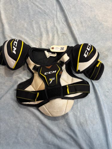 Large Youth CCM Supertacks Shoulder Pads (Used)