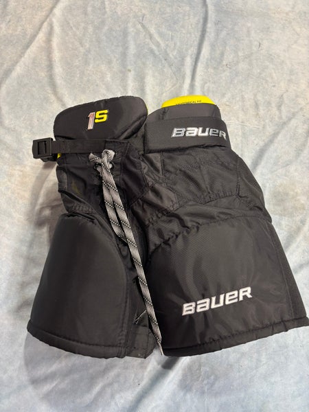 Black Youth Medium Bauer Supreme 1S Hockey Pants (New)