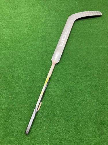 Intermediate Bauer Hyperlite 2 Goalie Stick Regular 23" Paddle (Used)