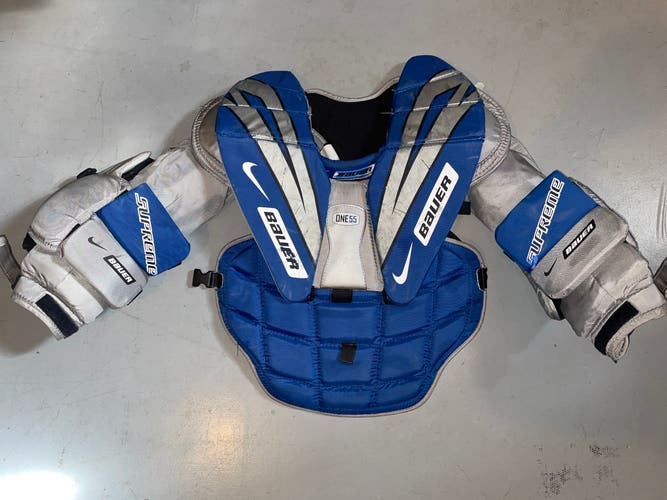 Medium Bauer One55 Goalie Chest Protector (Used)