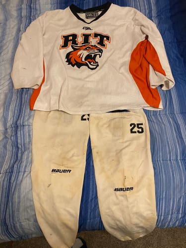 Rit white mens hockey practice jersey