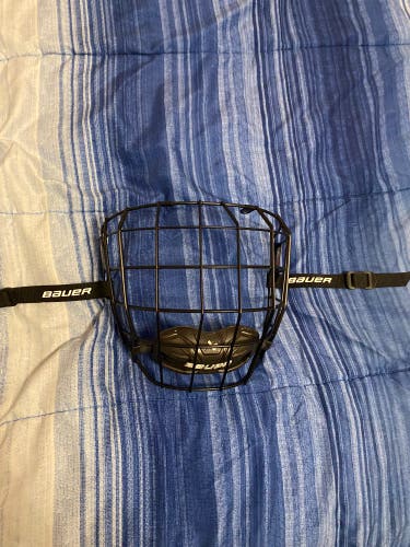 Medium Bauer Profile II Facemask Full Cage (New)