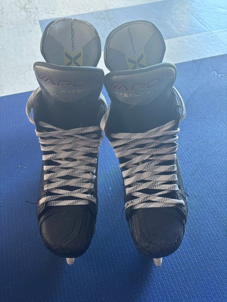 Bauer Vapor Hyperlite Hockey Skates 6 (Used)