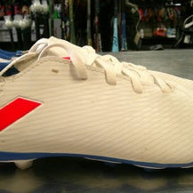 Used Adidas Soccer Cleats White Junior 04 11868-S000065885