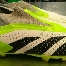 Used Adidas Soccer Cleats White Junior 01 11868-S000065887