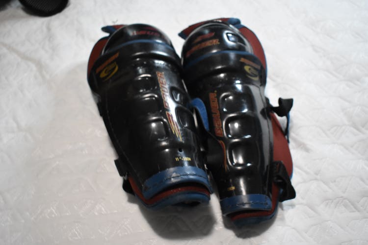 Bauer Supreme 3000 Hockey Shin Pads, Junior 11 Inches - Great Condition!