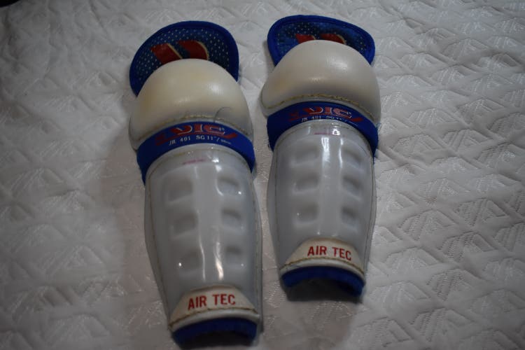 Vic 401 Air Tec Hockey Shin Pads, Junior 11 Inches