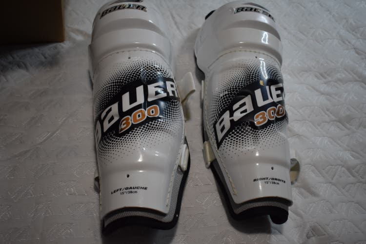 Bauer 300 Hockey Shin Pads, Senior 15 Inches - Great Condition!