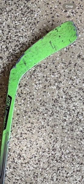 Youth Warrior Right Handed Hockey Stick Mid Pattern (Used)