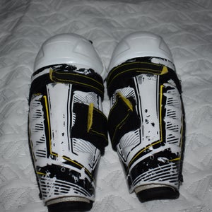 CCM Super Tacks AS1 Hockey Shin Pads w/D30, Youth 9 Inches