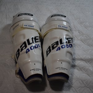 Bauer SG4000 Hockey Shin Pads, Senior 13 Inches - Great Condition!