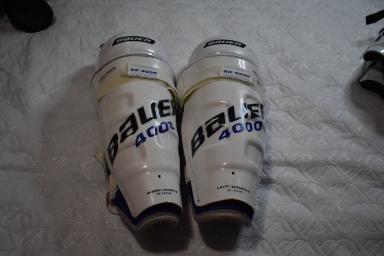 Bauer SG4000 Hockey Shin Pads, Senior 13 Inches - Great Condition!