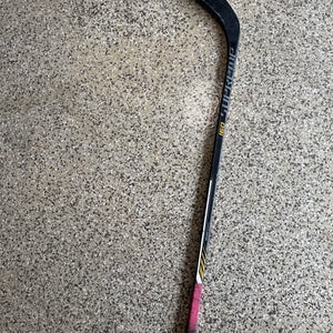 Youth Bauer Supreme S160 Right Handed Hockey Stick Mid Pattern (Used)