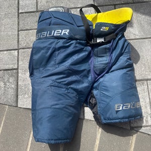 Senior Medium Bauer Supreme 2s Pro Hockey Pants (Used)
