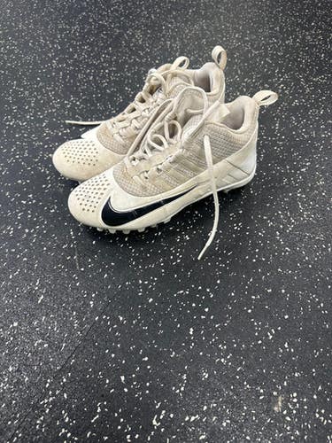 Used Nike HURRUACHE LAX Cleats Boys White Junior 05 11849-S000032401