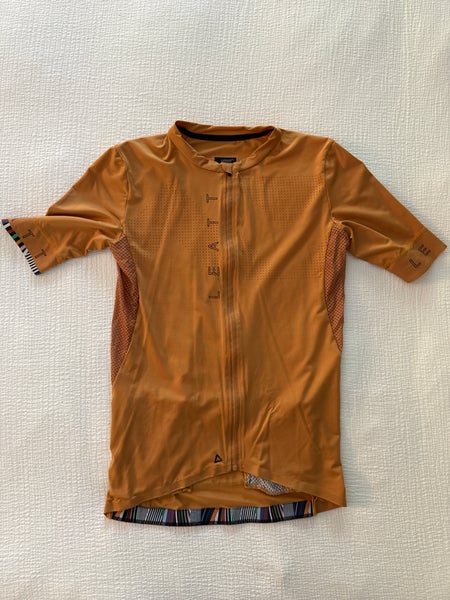 Men’s Small Leatt Cycling Jersey
