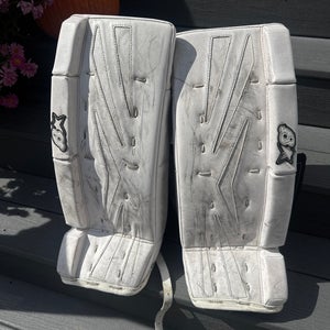 23" Brian's Netzero Goalie Leg Pads (Used)