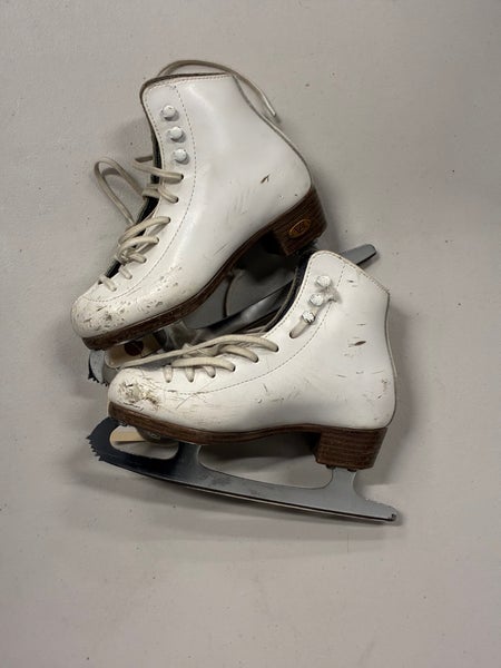 Riedell Figure Skates Junior 2 (Used)