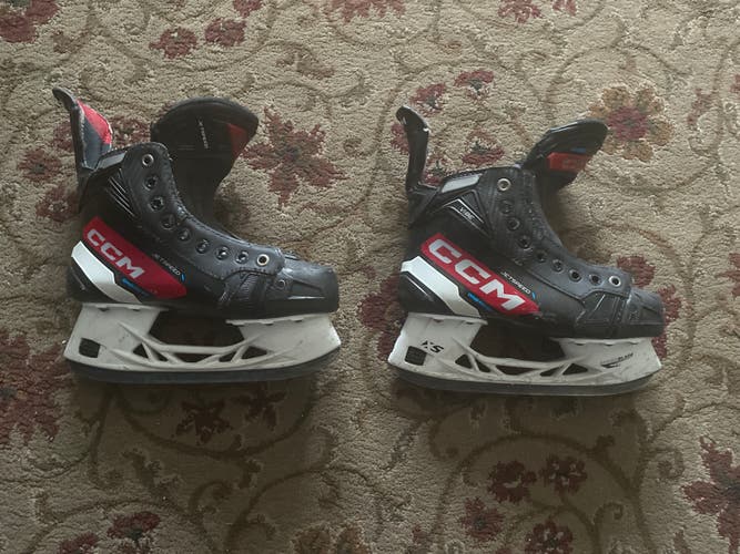 CCM JetSpeed Vibe skate size 3.5