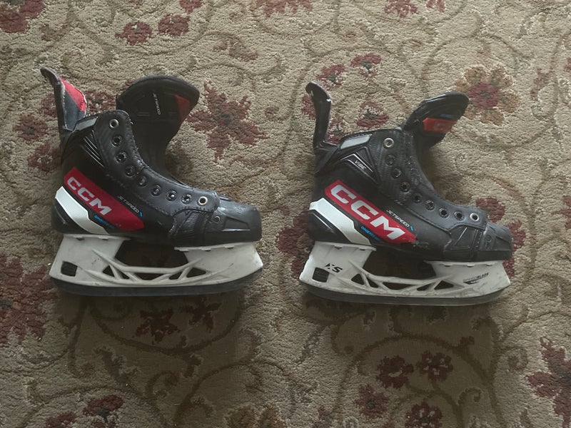 CCM JetSpeed Vibe skate size 3.5
