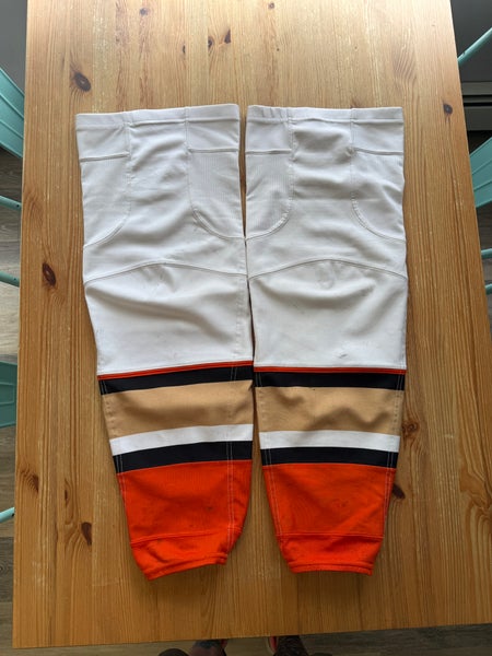Anaheim Ducks White Sr Large Reebok Hockey Socks Pro Stock (Used)
