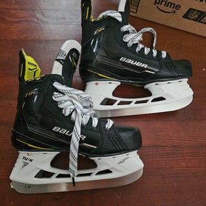 Bauer Supreme M4 Hockey Skates Size 4.5 (Used)