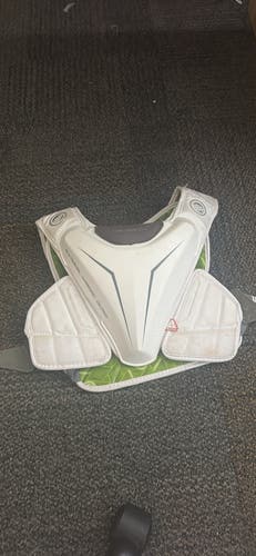 Medium Adult Maverik M5 Shoulder Pads (New)