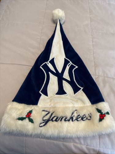 New York Yankees Santa Hat